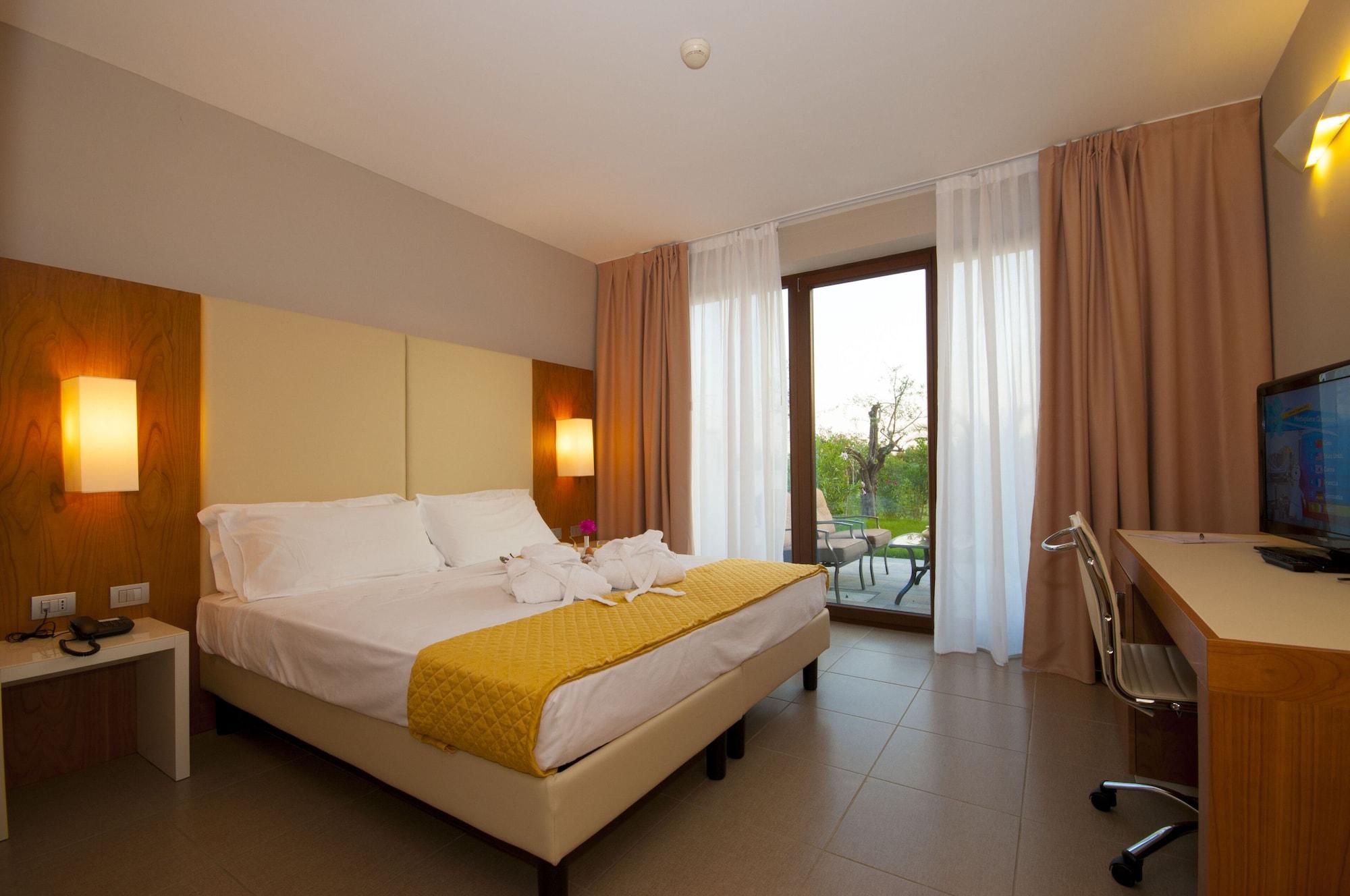 ยูโรกองเกรสซิ โฮเทล Hotel คาวาญอง เวโรเนเซ ภายนอก รูปภาพ